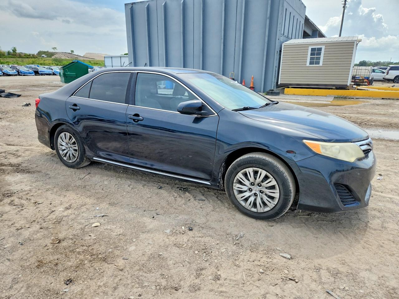 2013 TOYOTA CAMRY