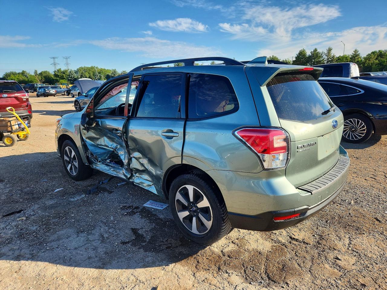 2017 SUBARU FORESTER