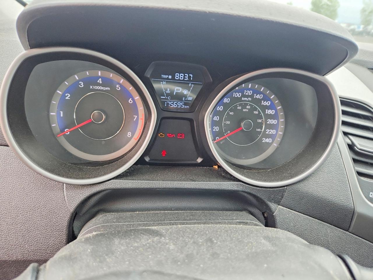 2016 HYUNDAI ELANTRA
