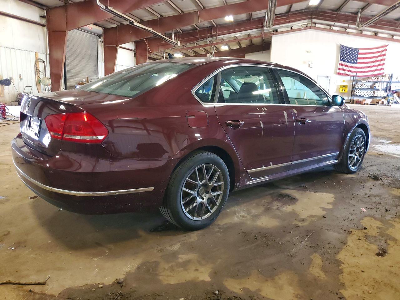 2013 VOLKSWAGEN PASSAT