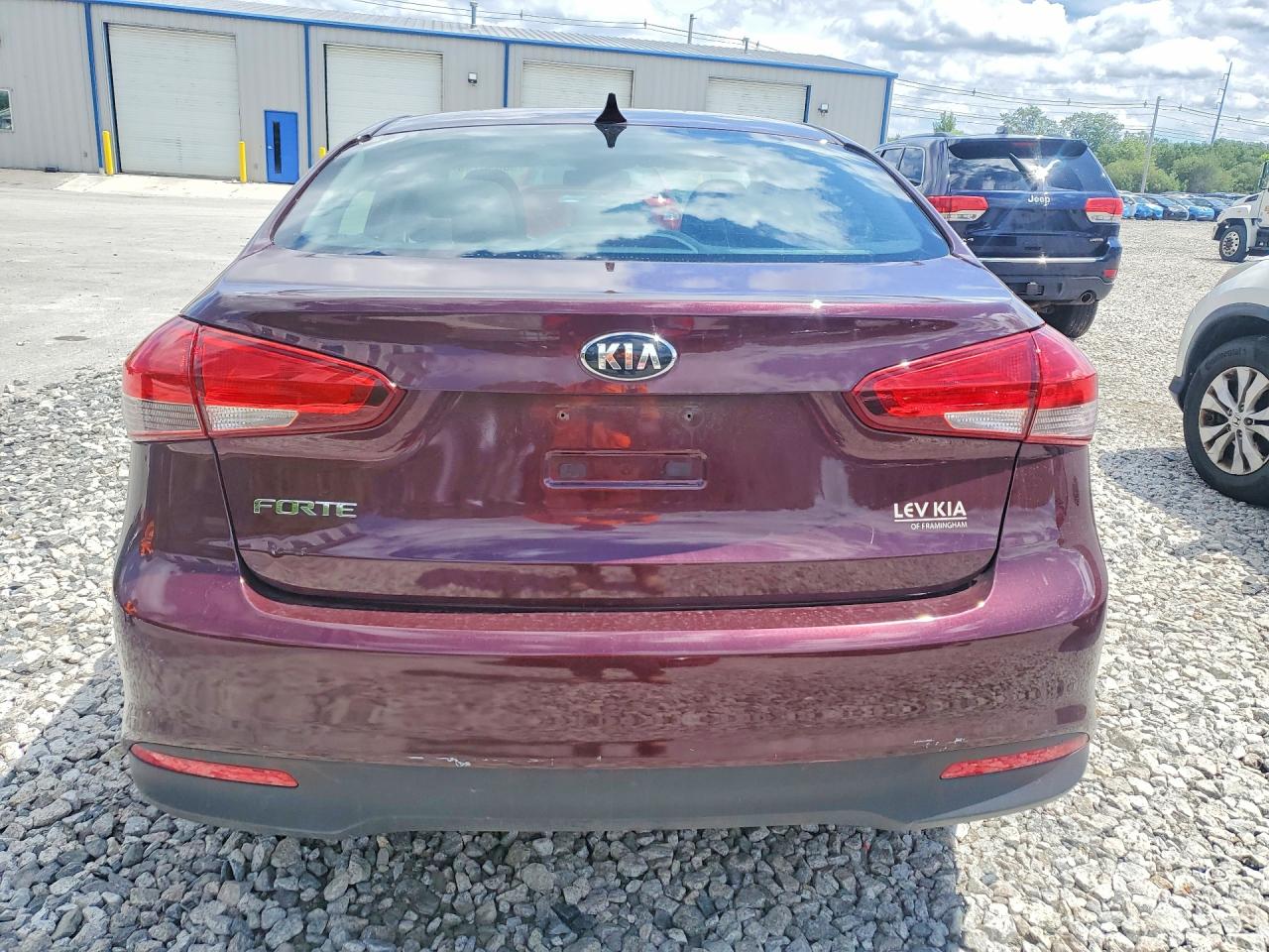 2017 KIA FORTE