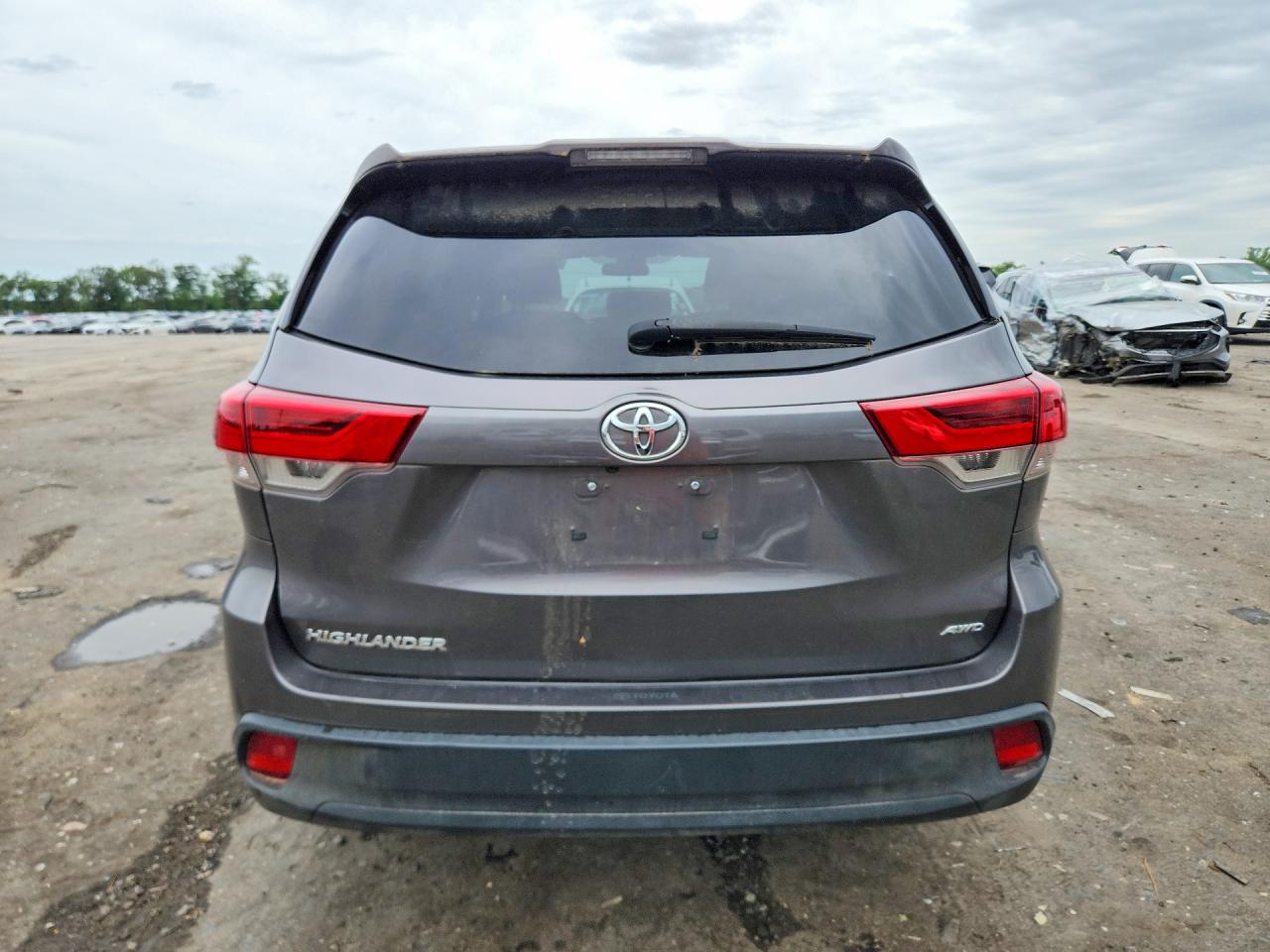 2018 TOYOTA HIGHLANDER