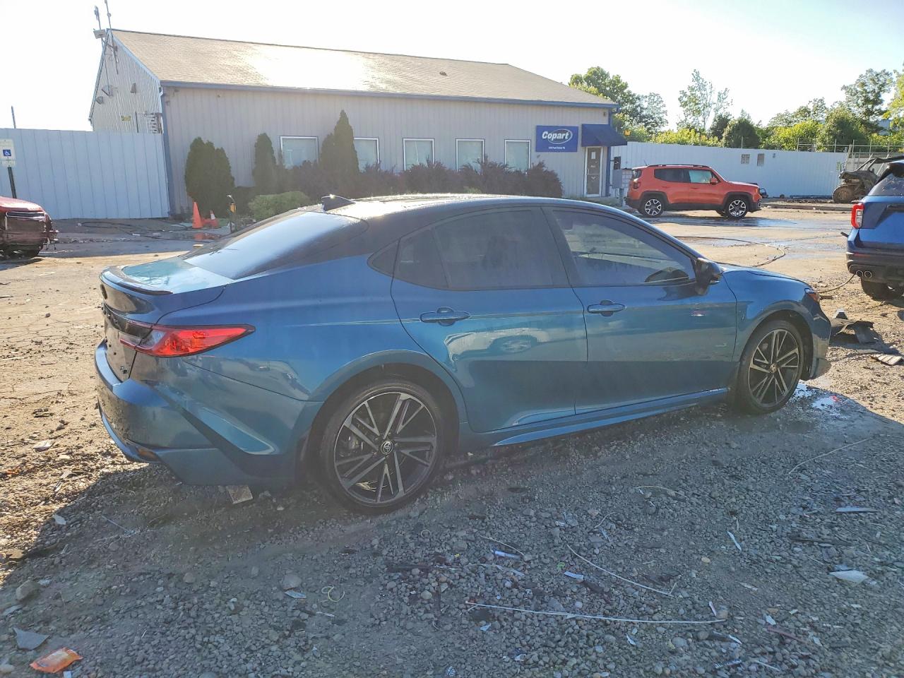 2025 TOYOTA CAMRY