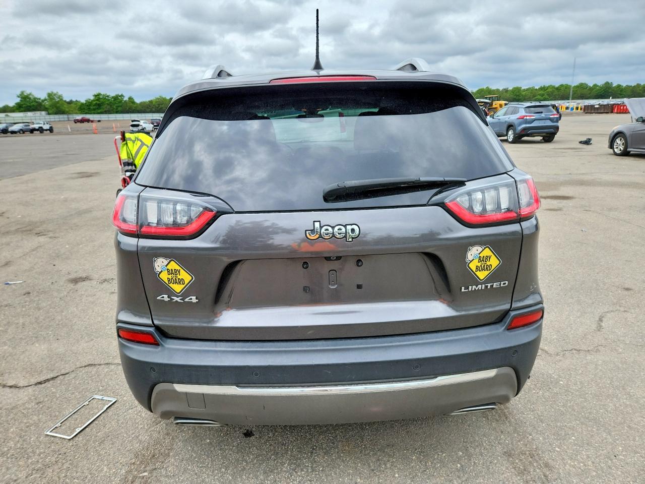 2019 JEEP CHEROKEE