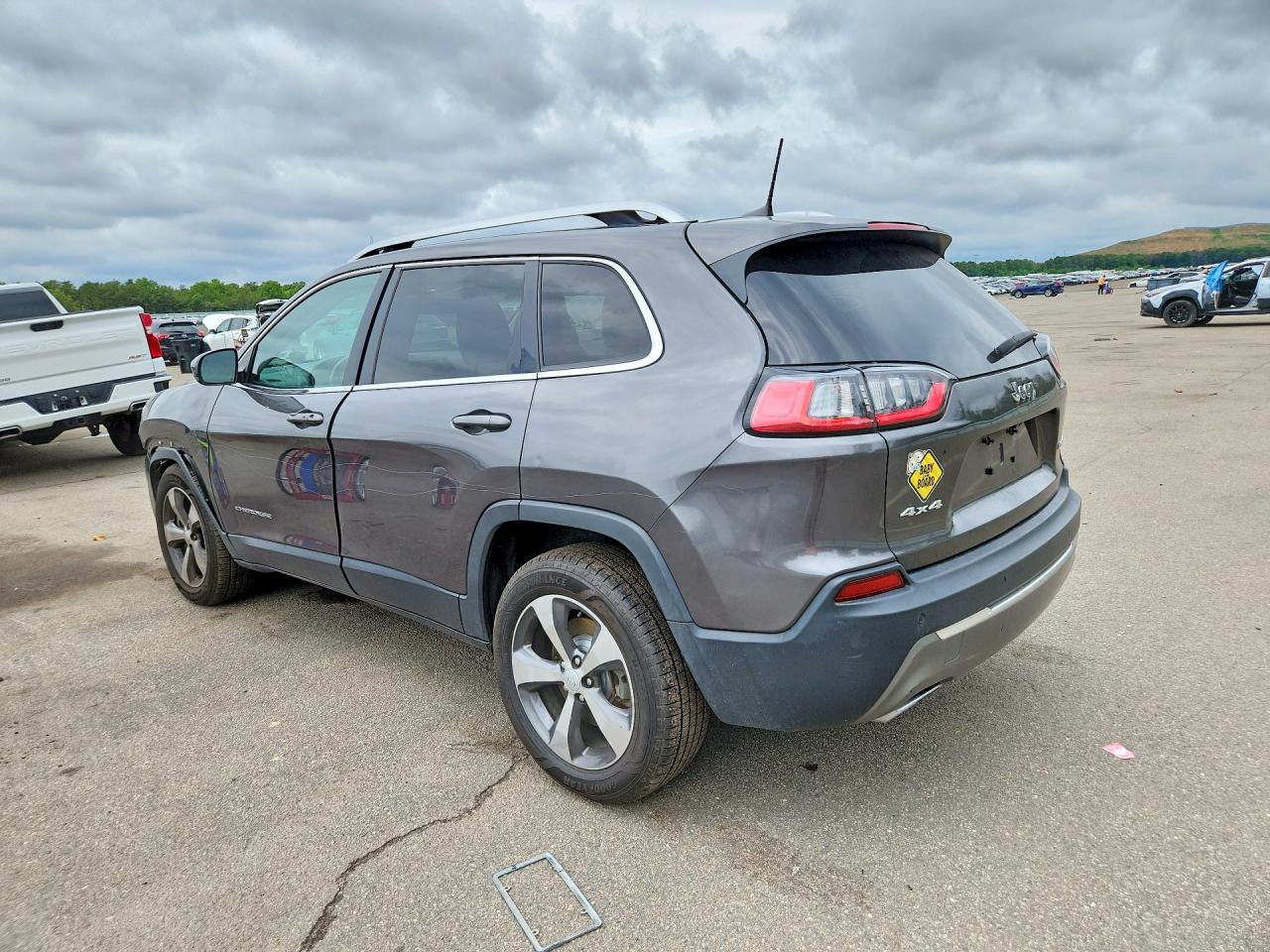 2019 JEEP CHEROKEE