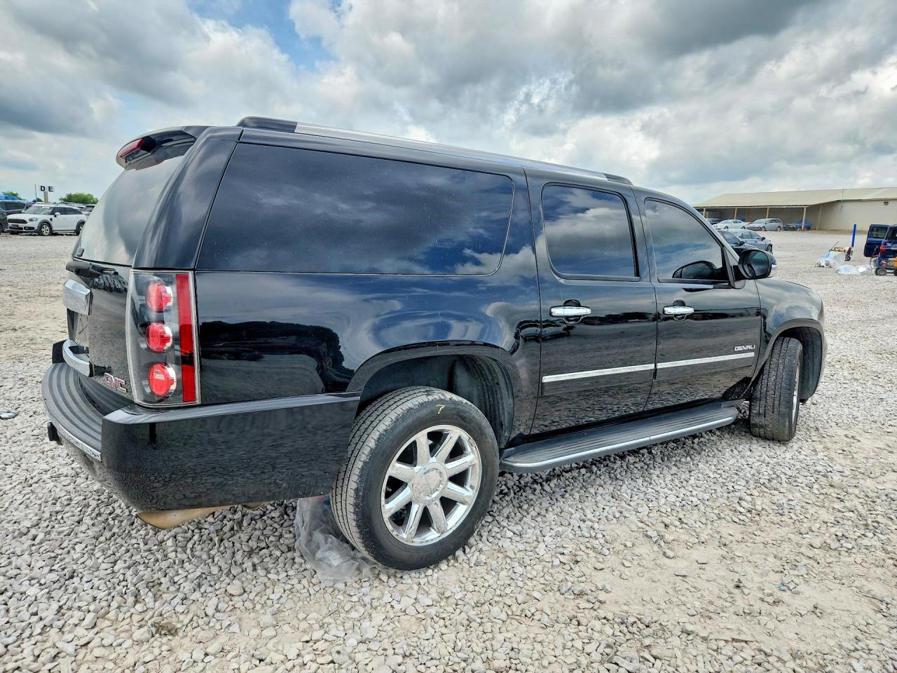 2011 GMC YUKON