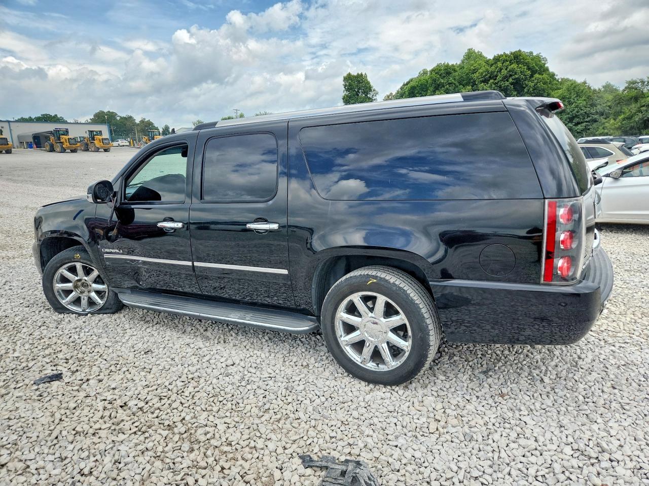 2011 GMC YUKON