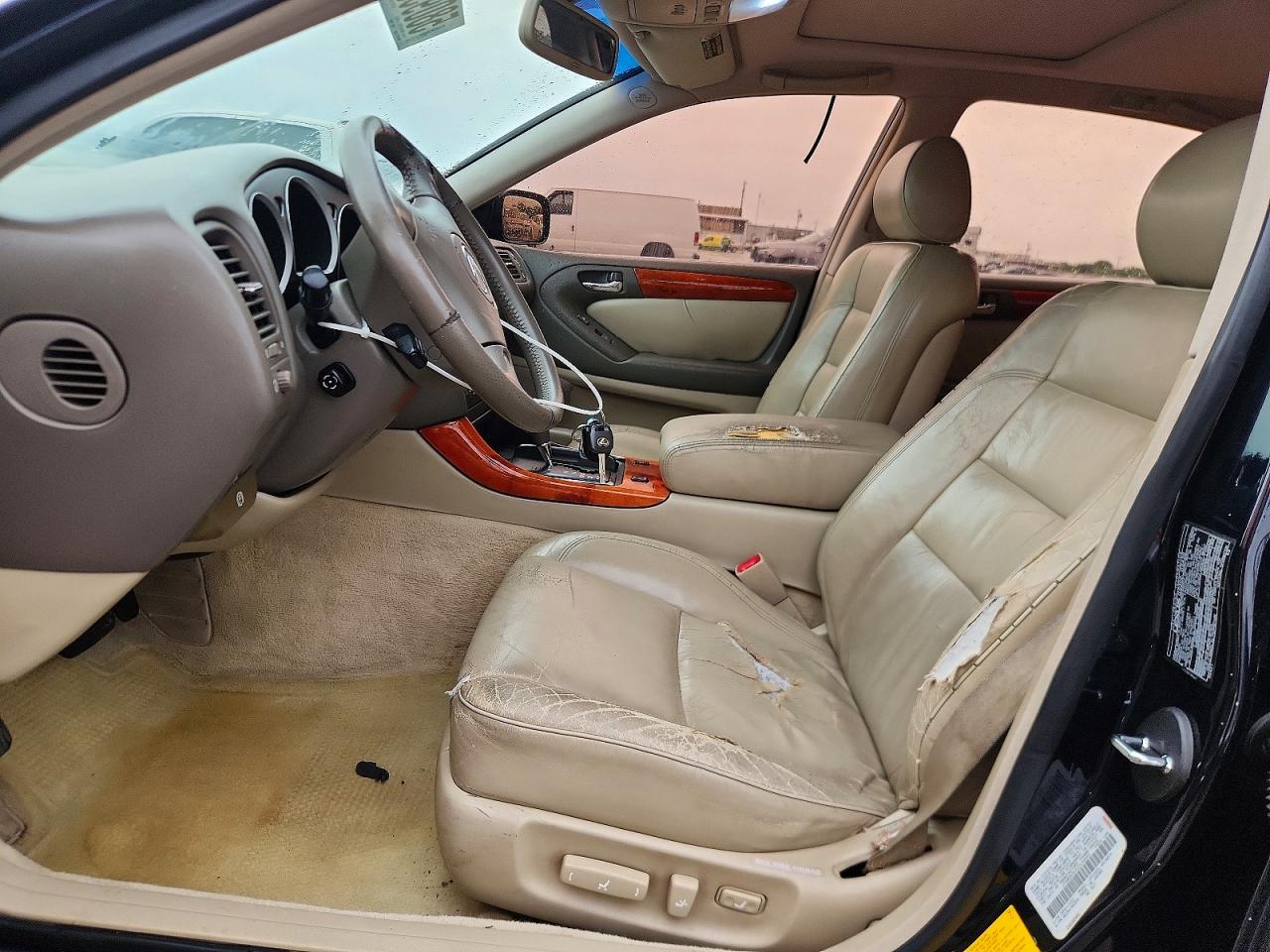 2001 LEXUS GS300