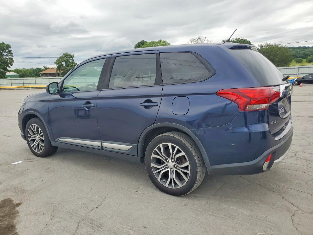 2016 MITSUBISHI OUTLANDER