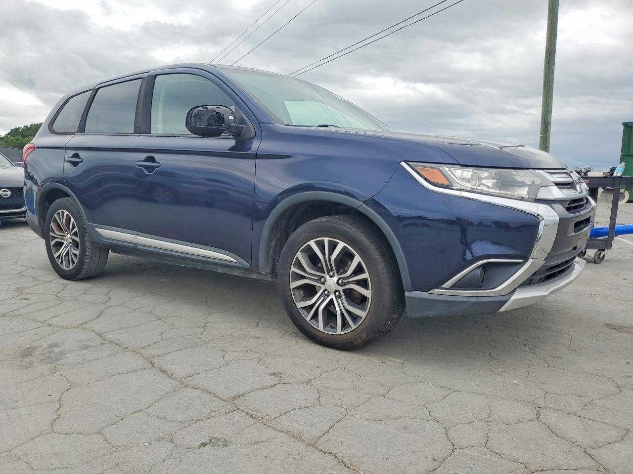 2016 MITSUBISHI OUTLANDER