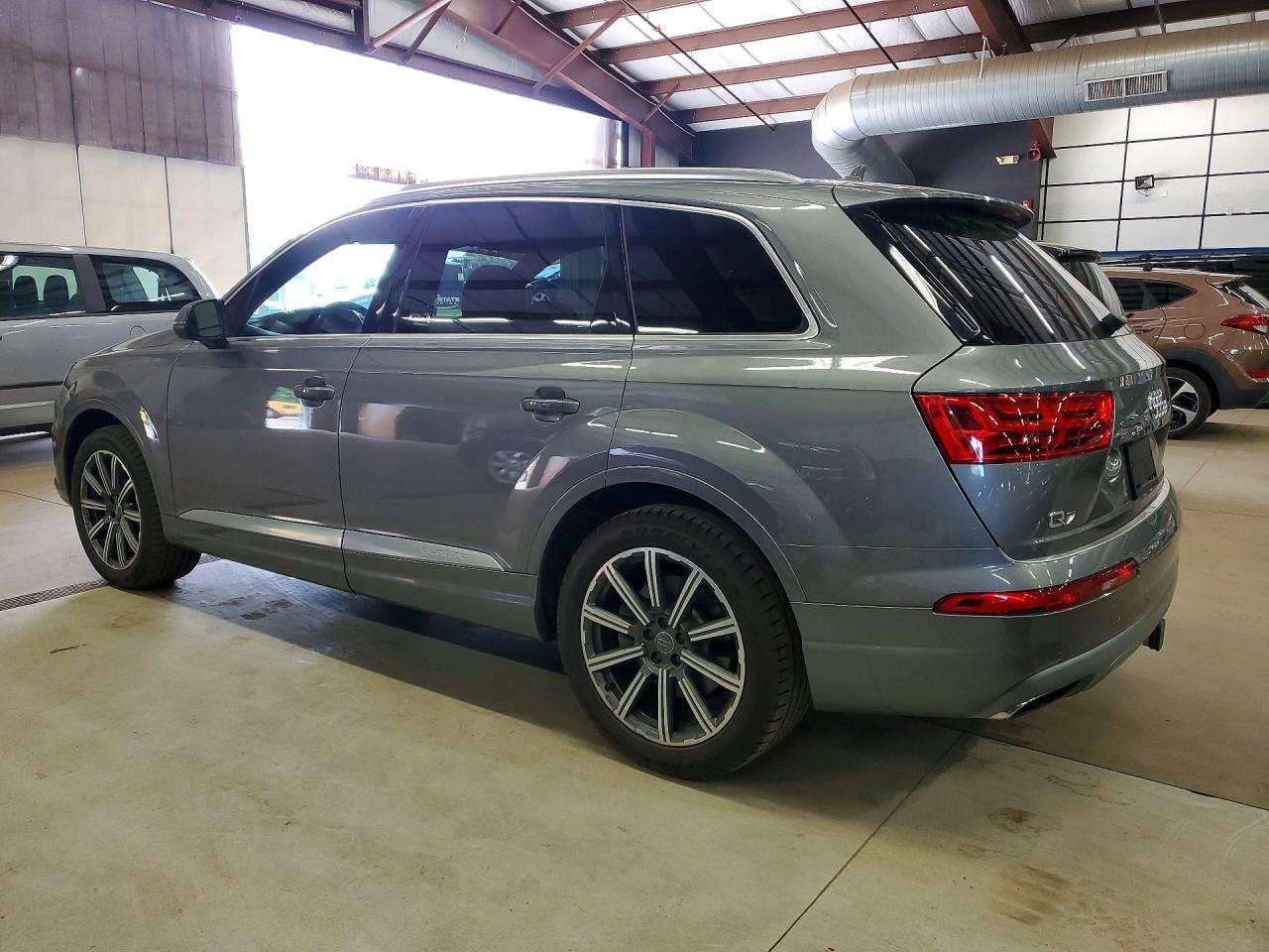 2017 AUDI Q7