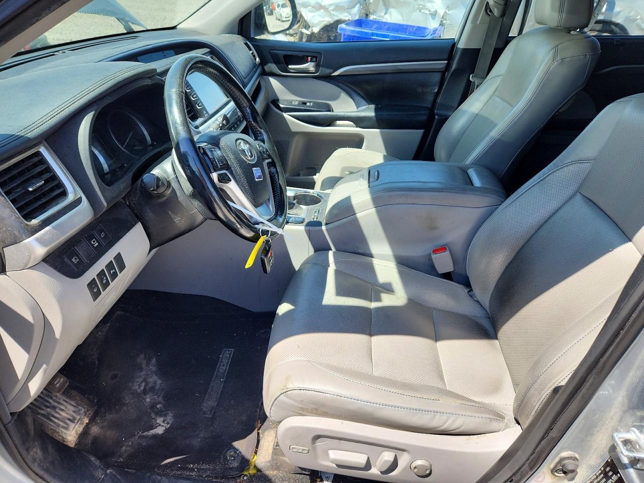 2019 TOYOTA HIGHLANDER