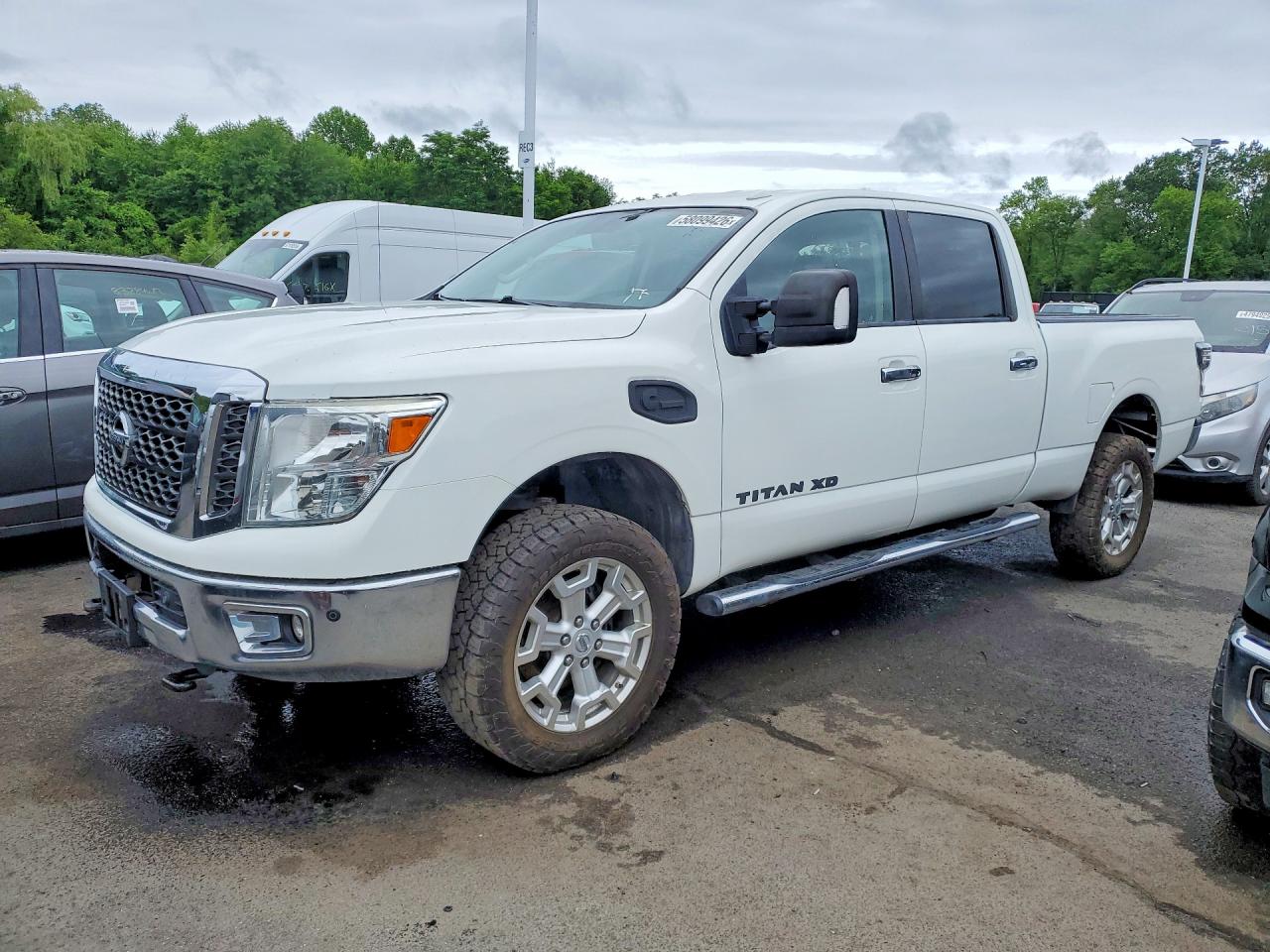 2016 NISSAN TITAN
