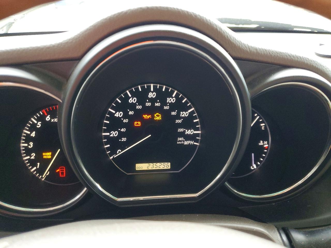 2004 LEXUS RX330