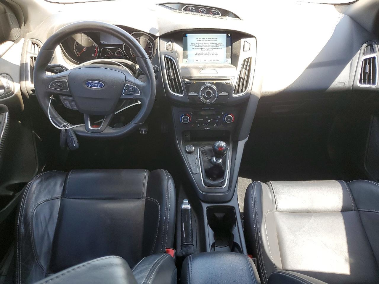 2016 FORD FOCUS