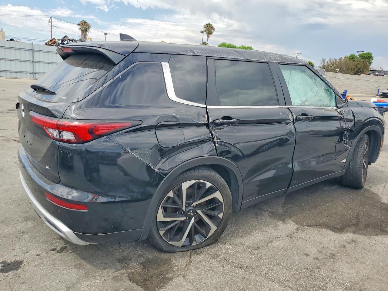 2024 MITSUBISHI OUTLANDER