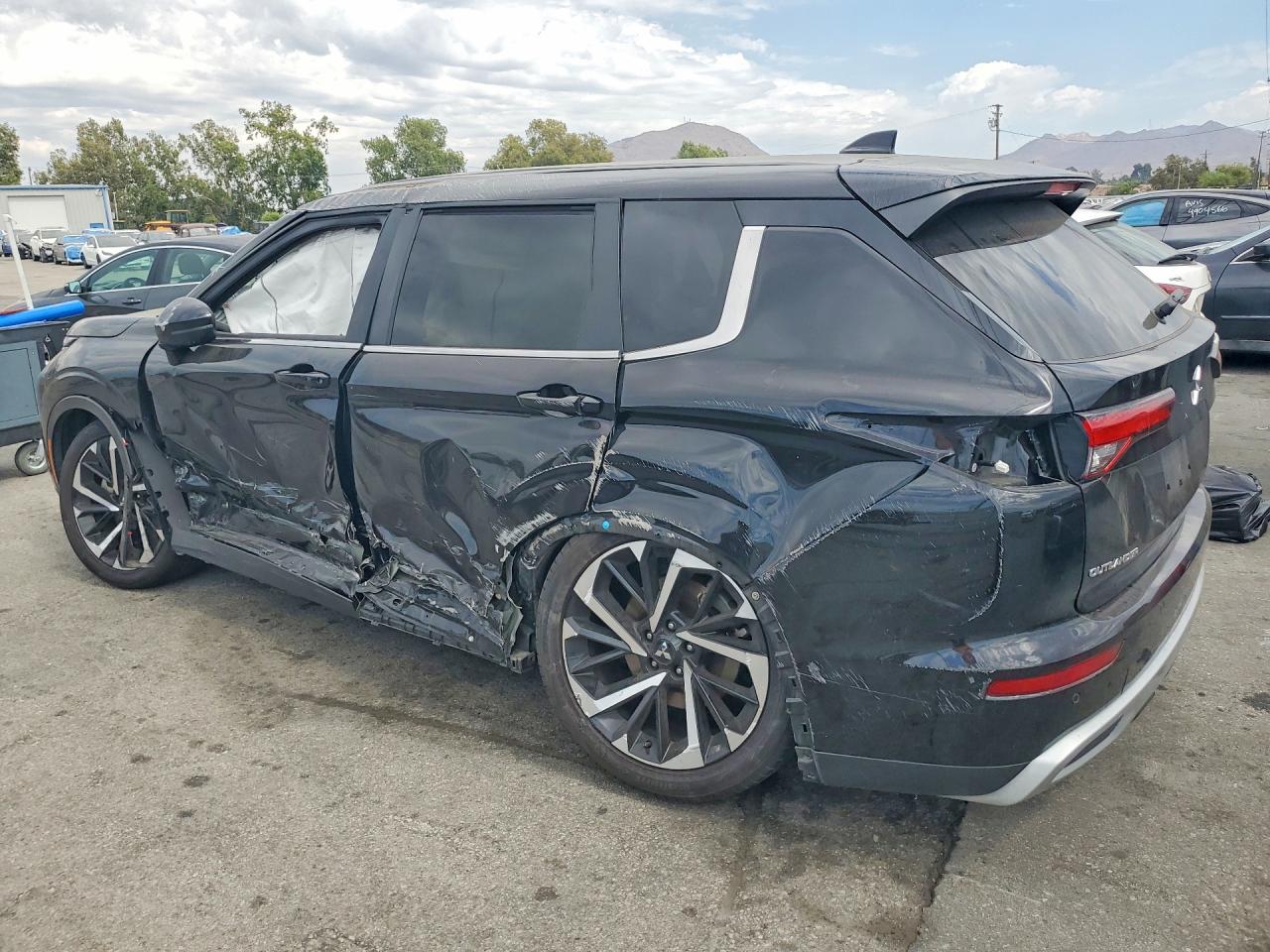 2024 MITSUBISHI OUTLANDER