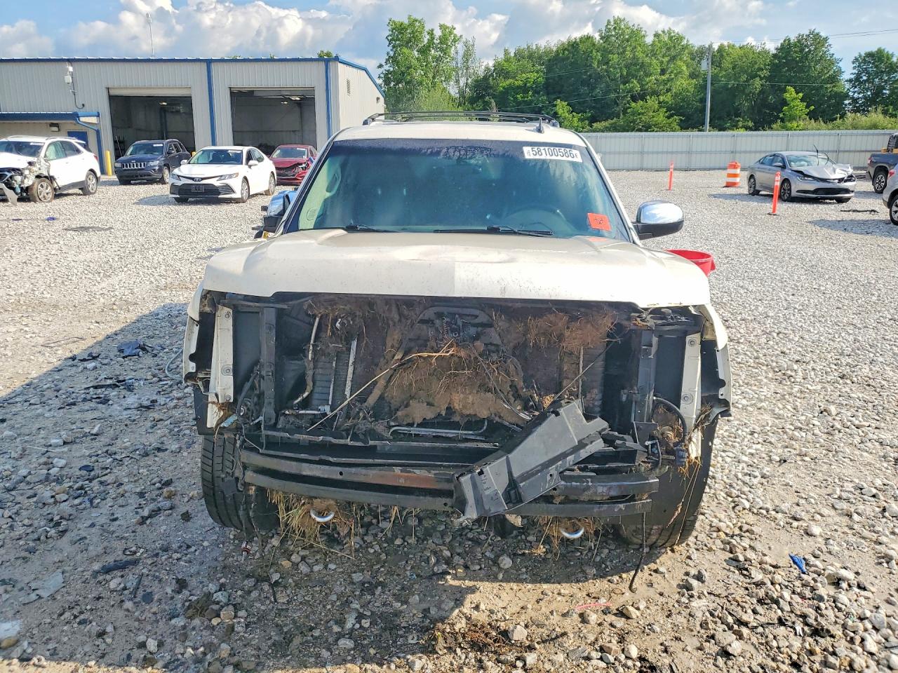 2011 CHEVROLET SUBURBAN