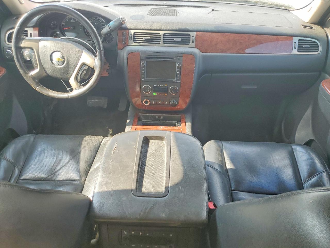 2011 CHEVROLET SUBURBAN