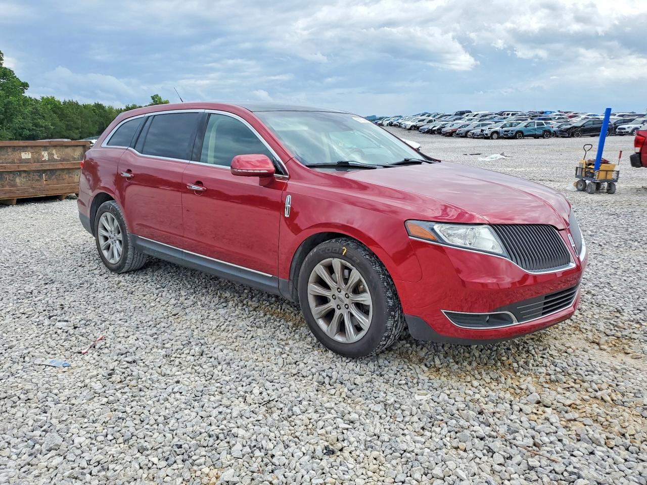 2014 LINCOLN MKT