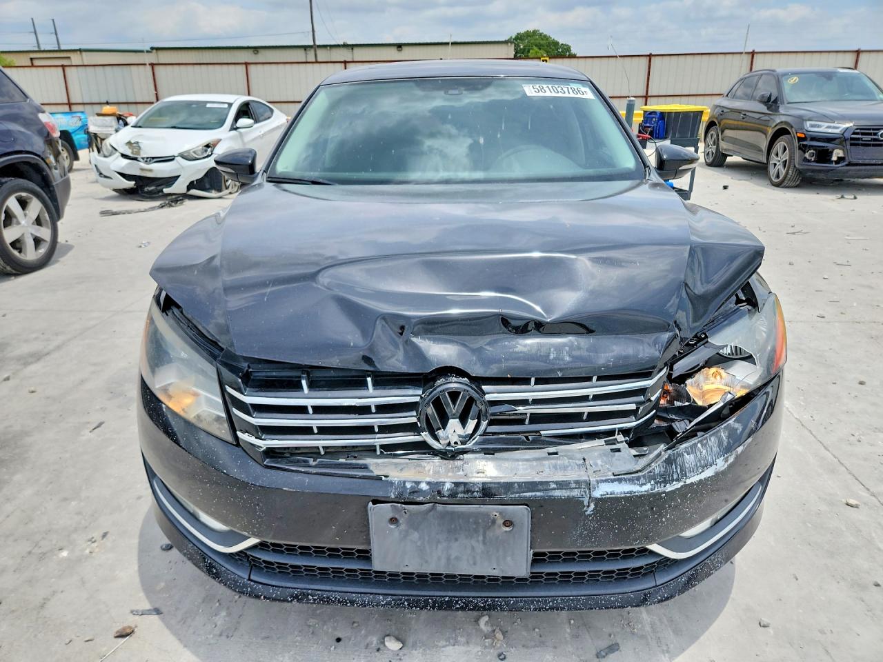 2012 VOLKSWAGEN PASSAT
