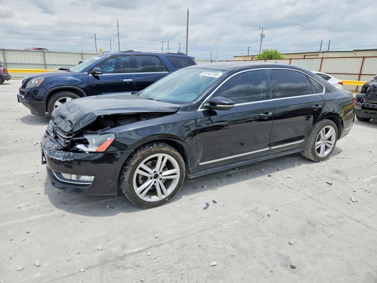 2012 VOLKSWAGEN PASSAT