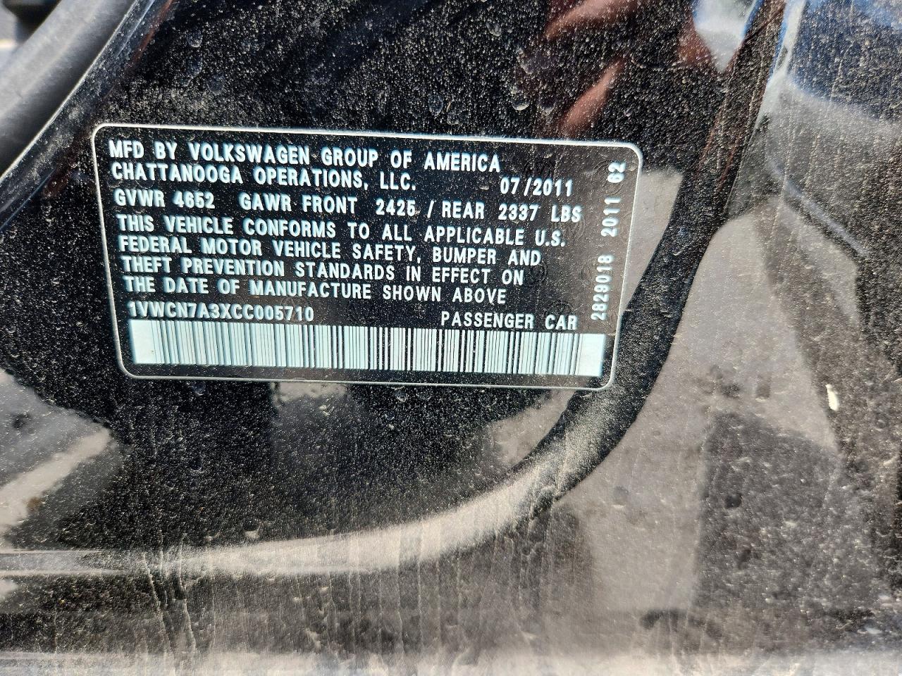 2012 VOLKSWAGEN PASSAT