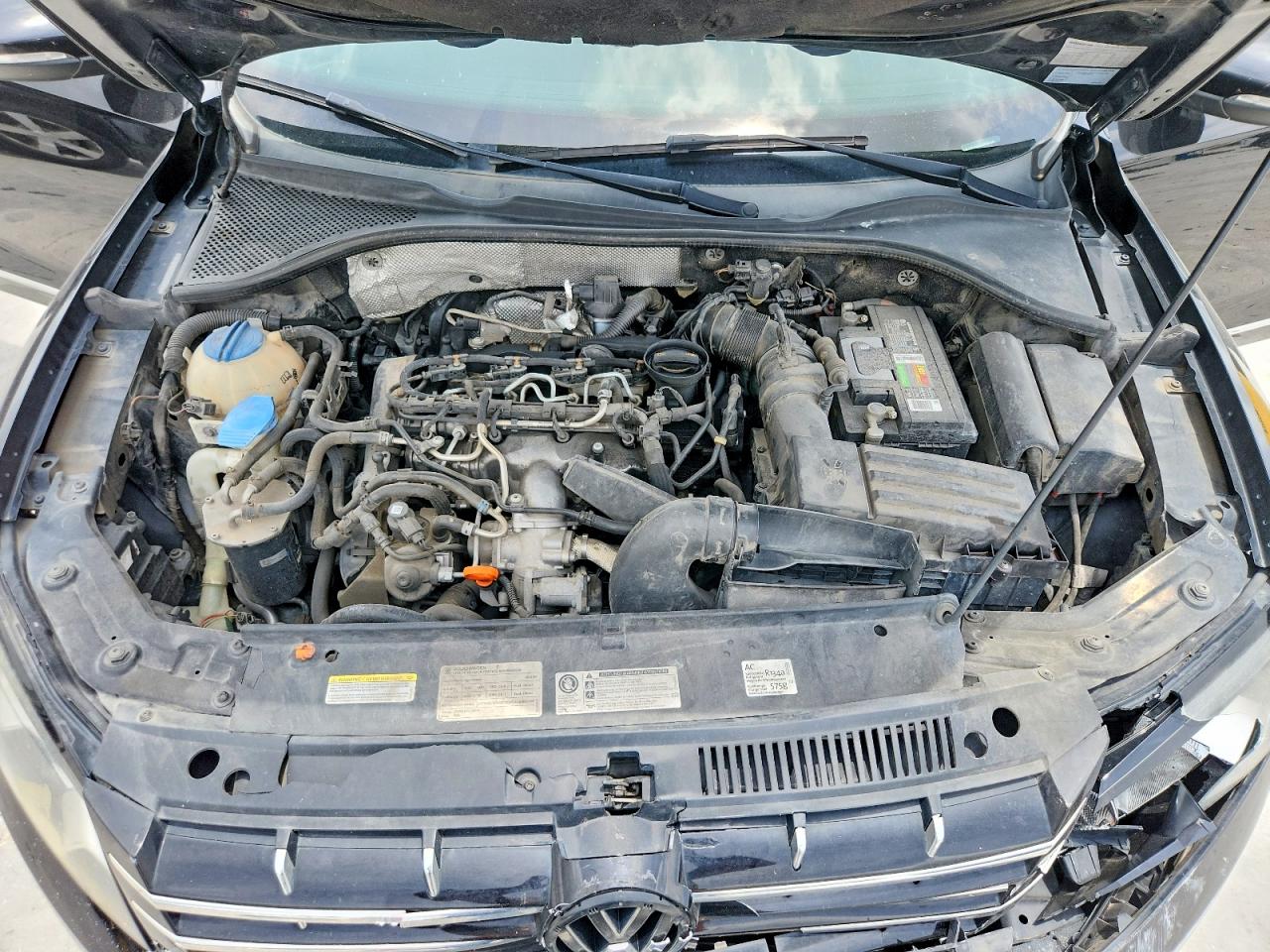 2012 VOLKSWAGEN PASSAT