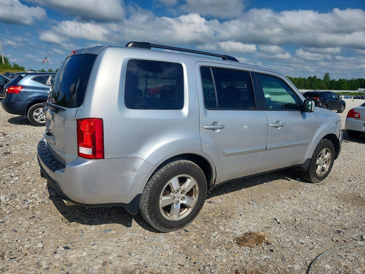 2011 HONDA PILOT