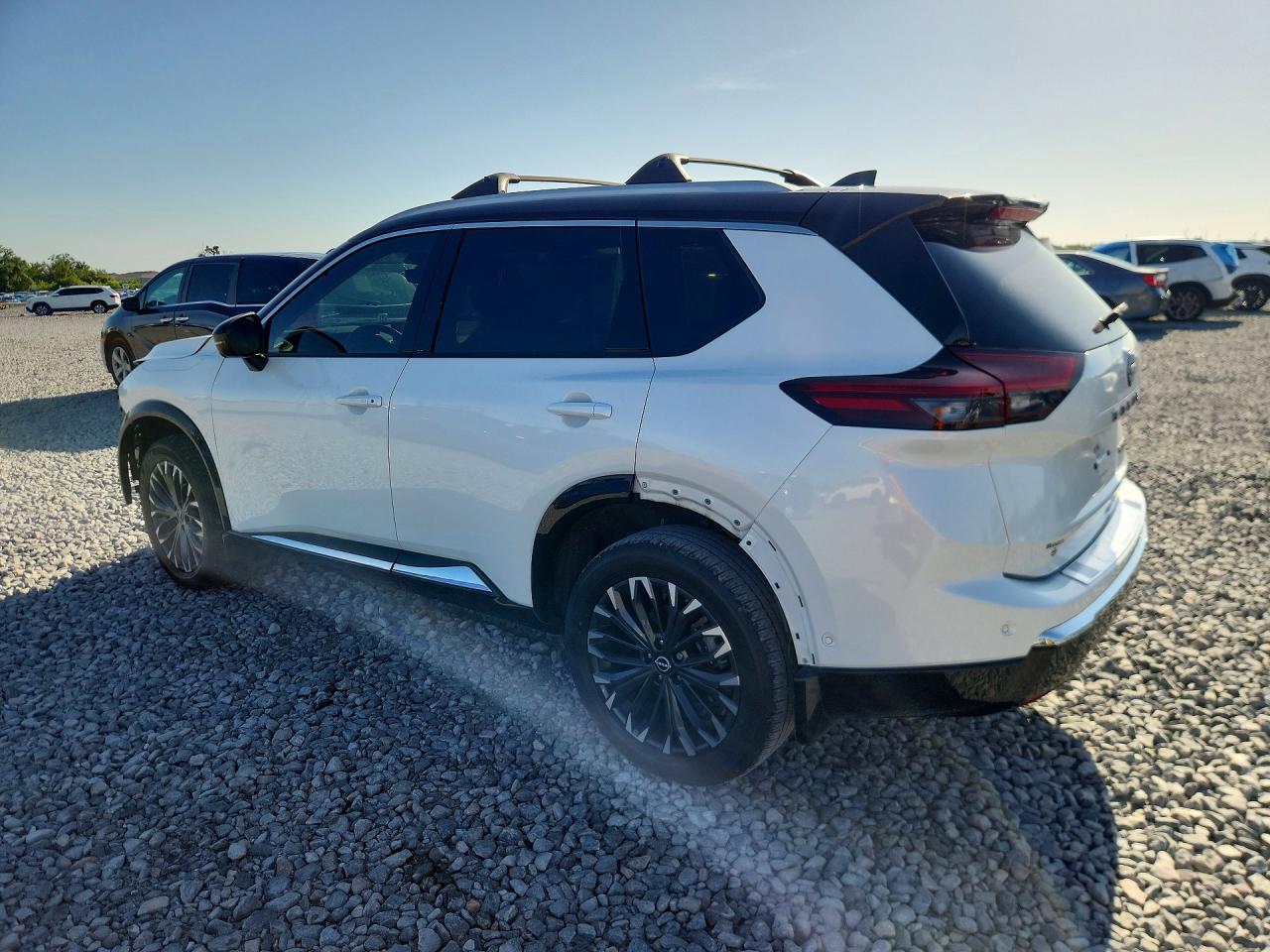 2024 NISSAN ROGUE