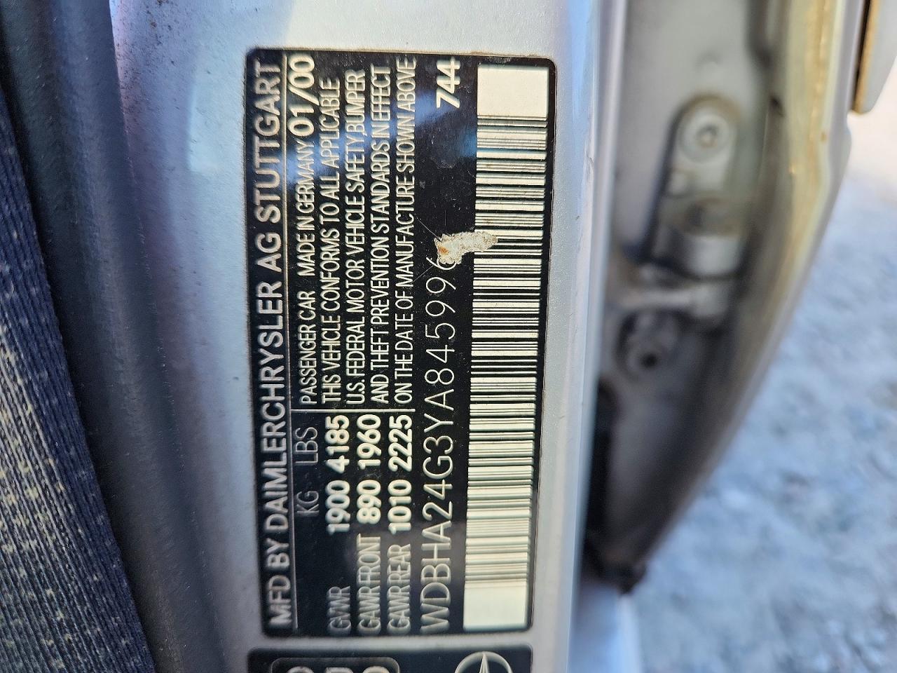 2000 MERCEDES-BENZ C-CLASS