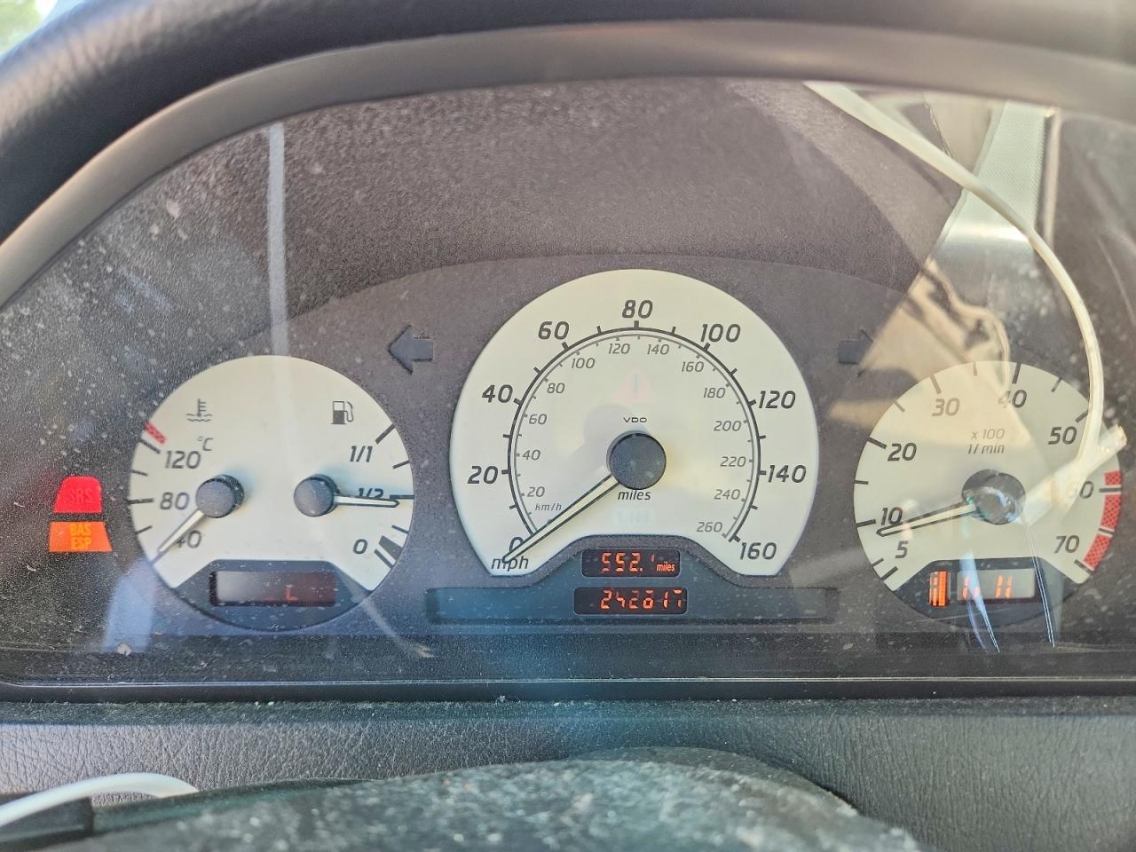 2000 MERCEDES-BENZ C-CLASS