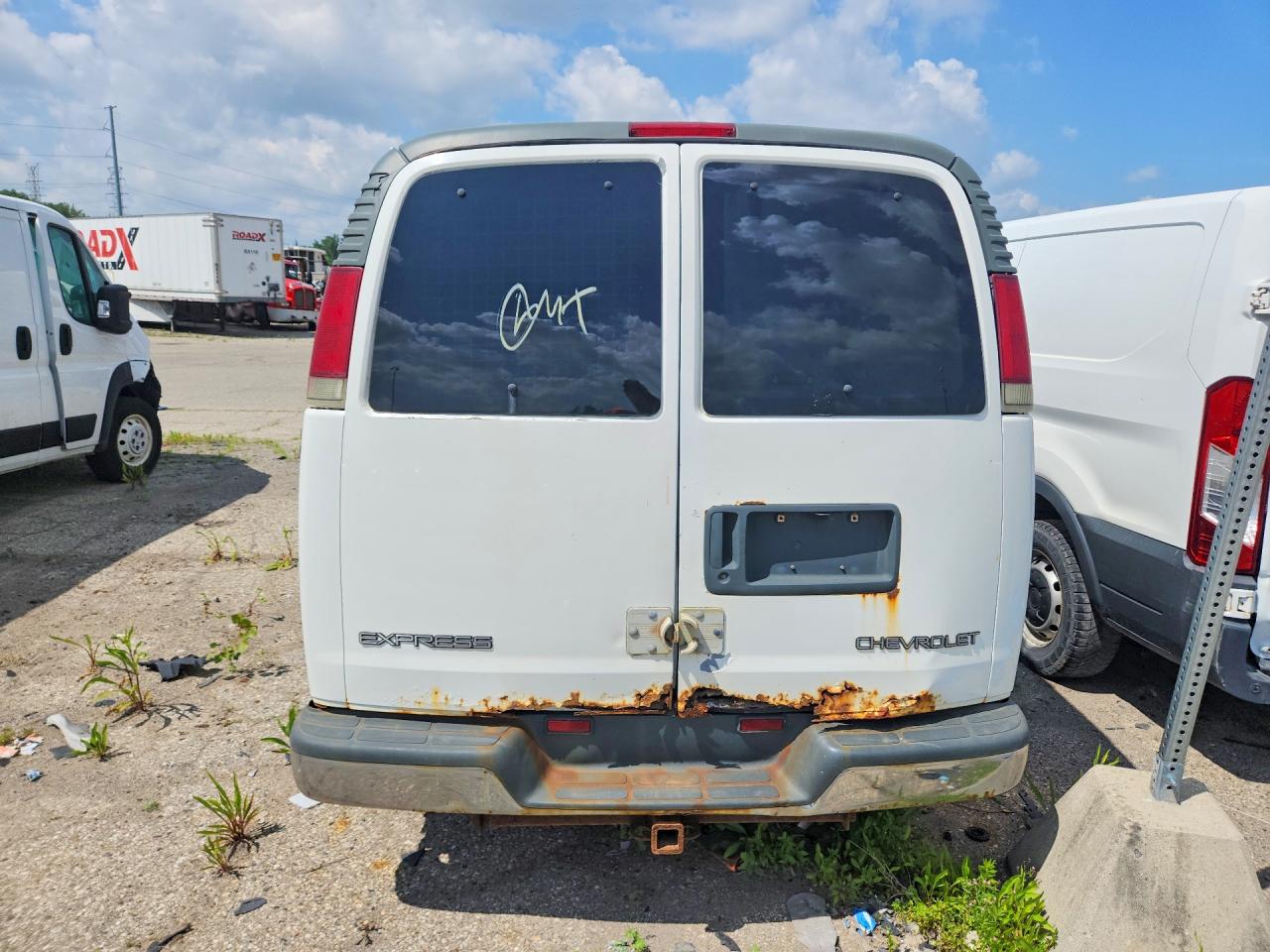 2002 CHEVROLET EXPRESS
