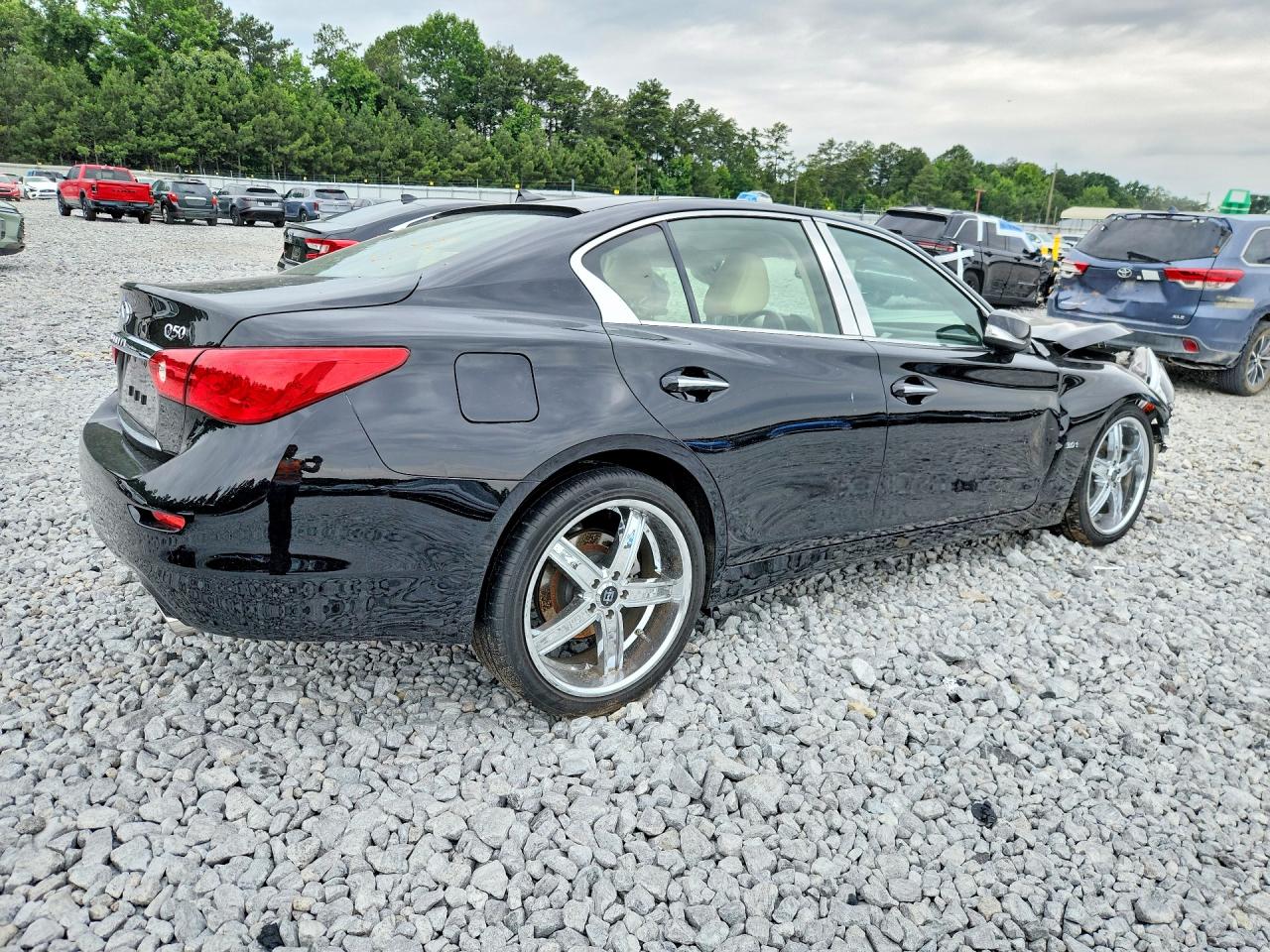 2017 INFINITI Q50