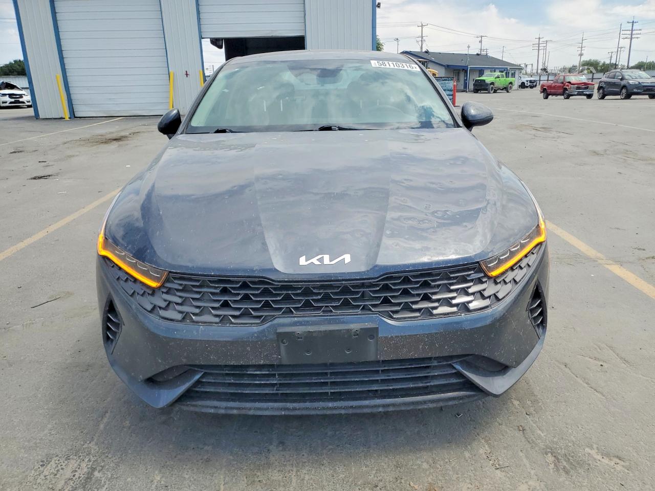 2022 KIA K5
