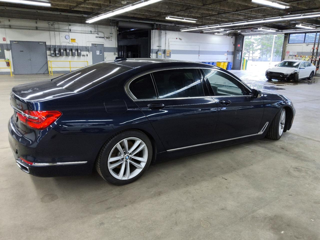 2016 BMW 7 SERIES