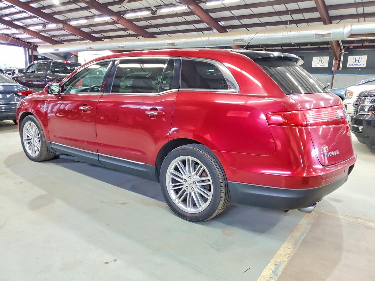 2016 LINCOLN MKT