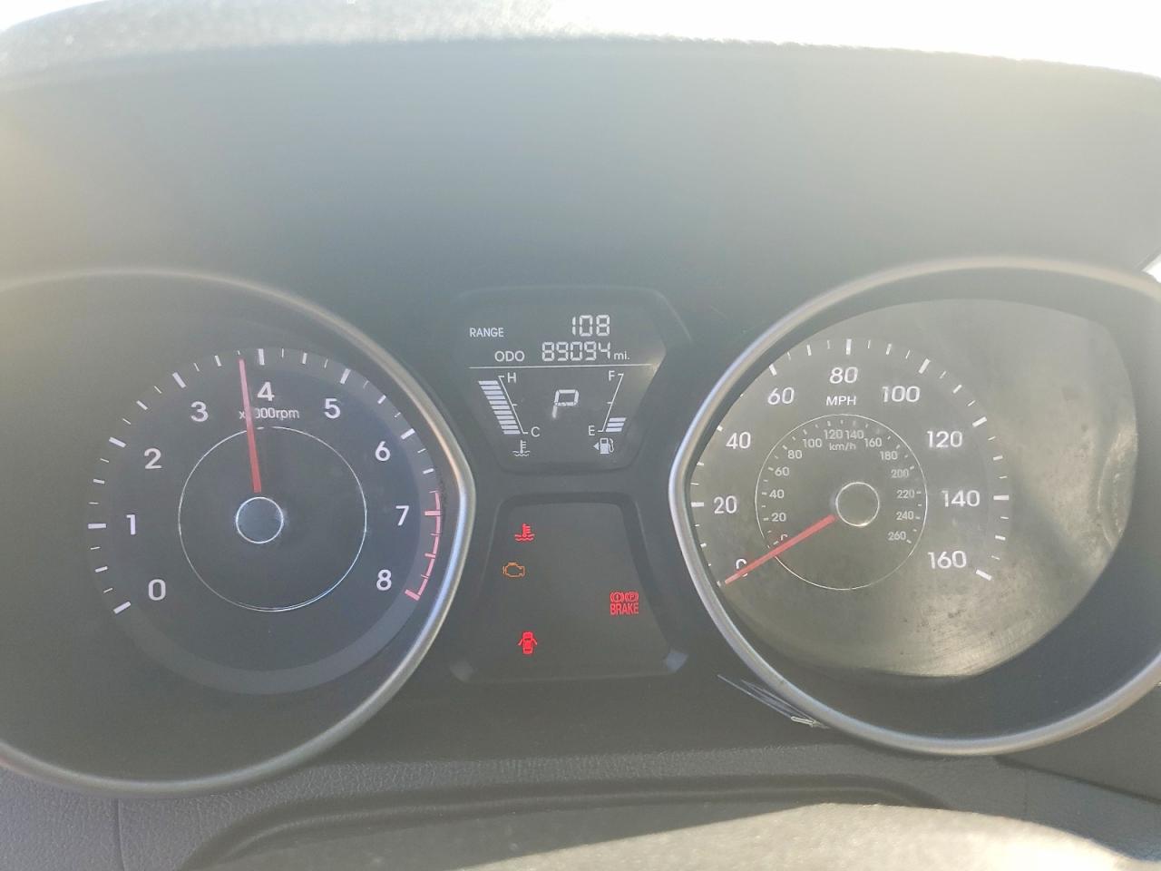 2012 HYUNDAI ELANTRA