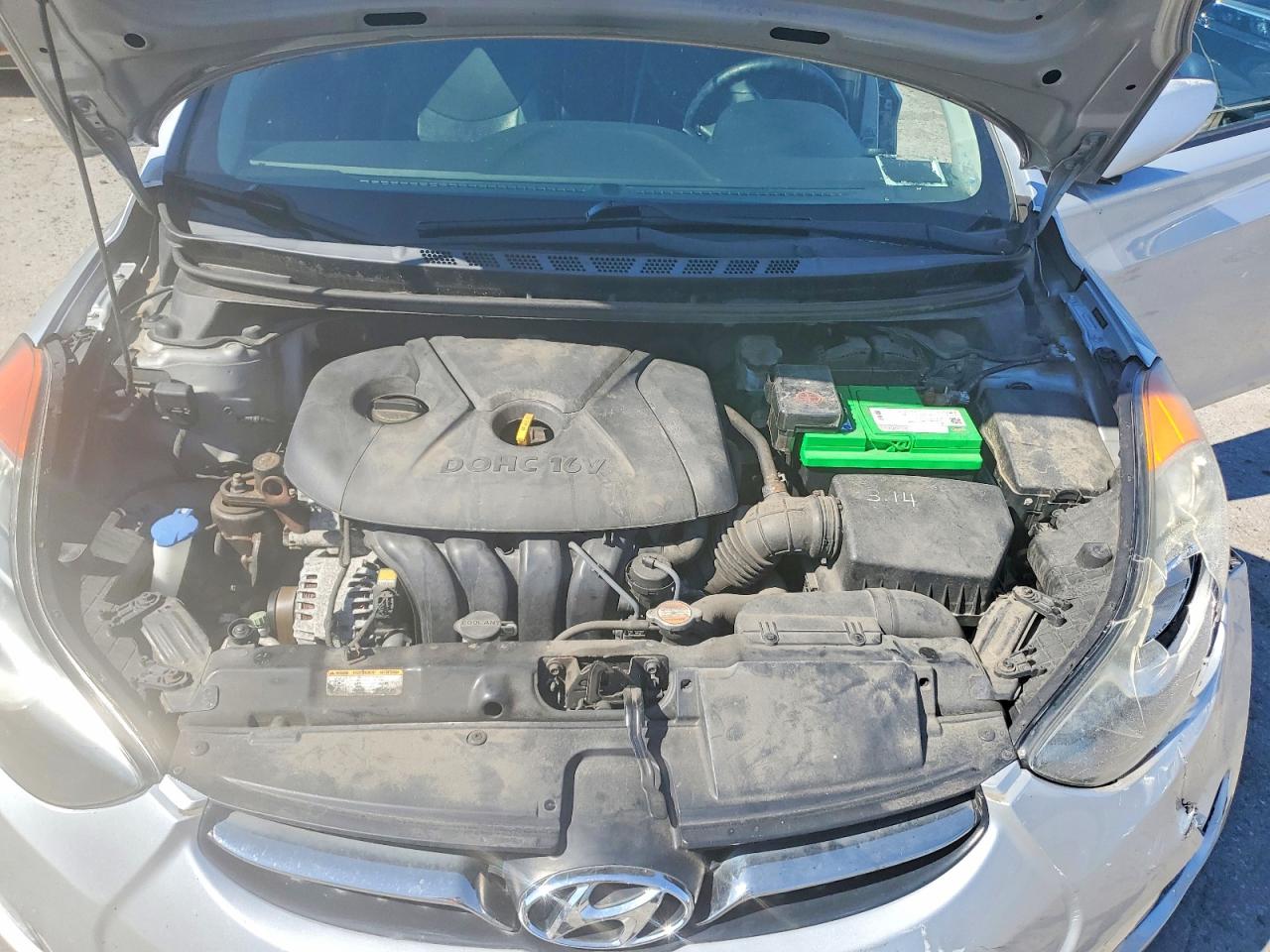 2012 HYUNDAI ELANTRA