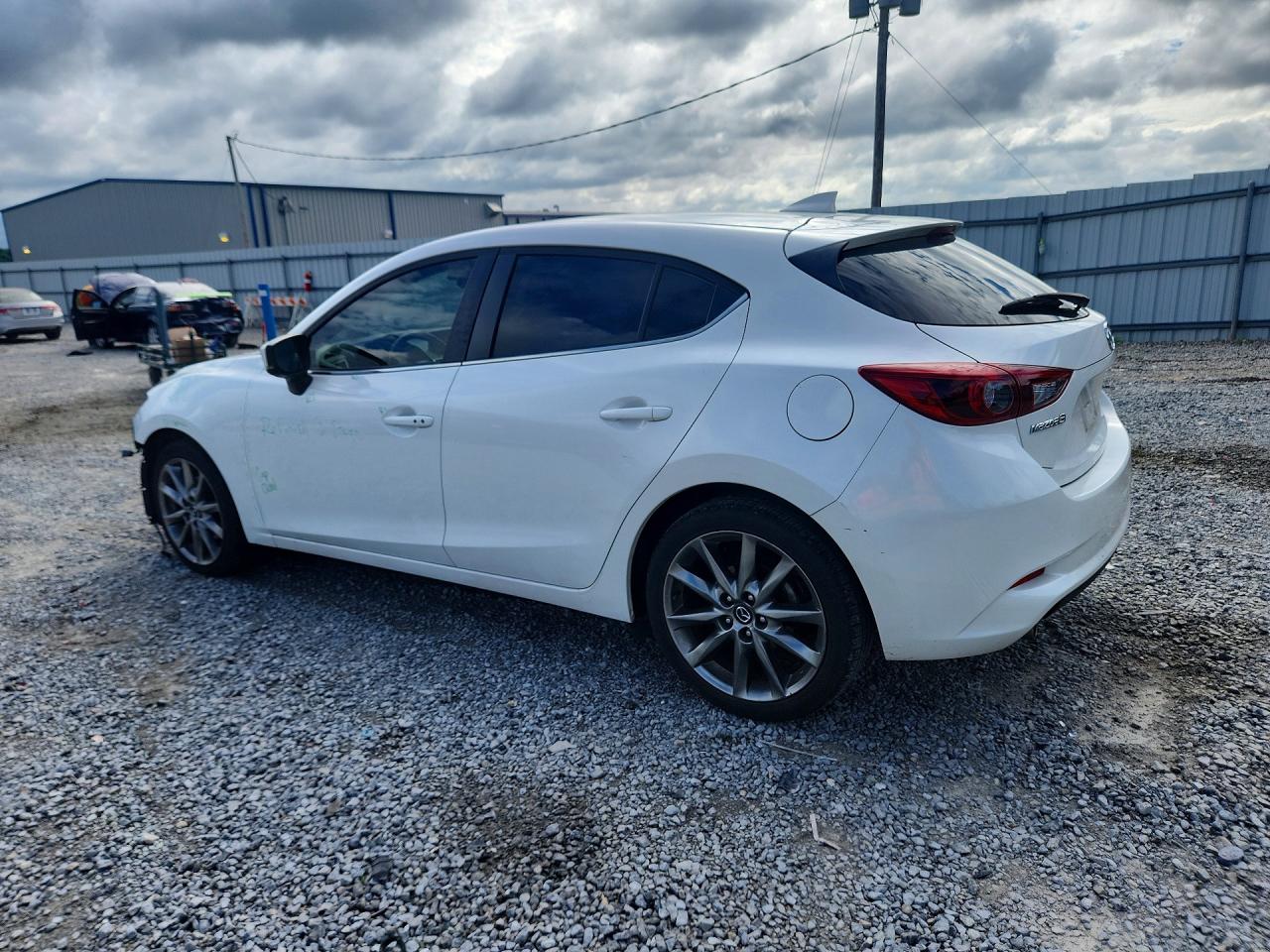 2018 MAZDA 3