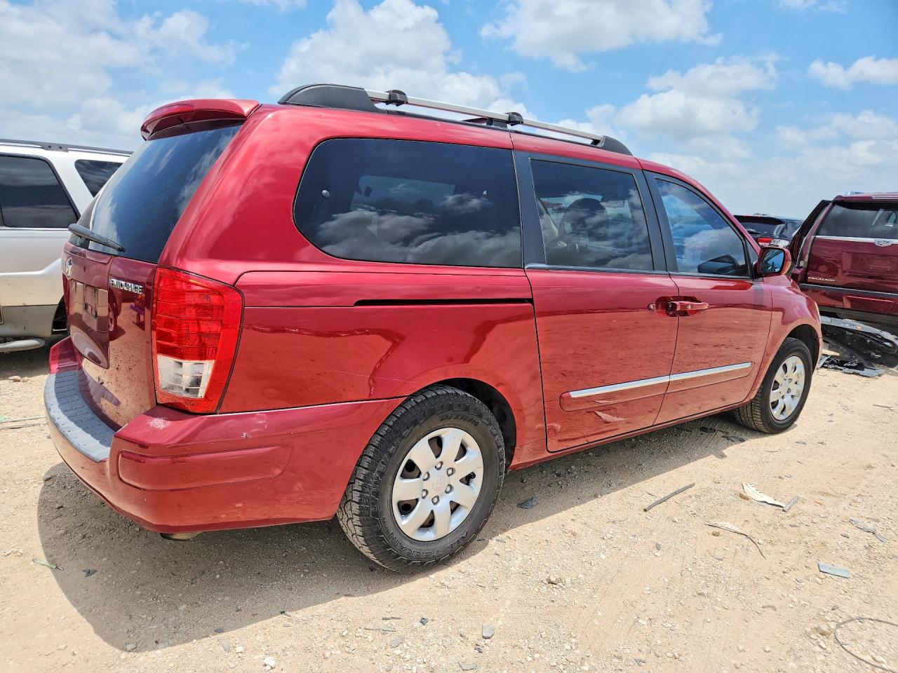 2008 HYUNDAI ENTOURAGE