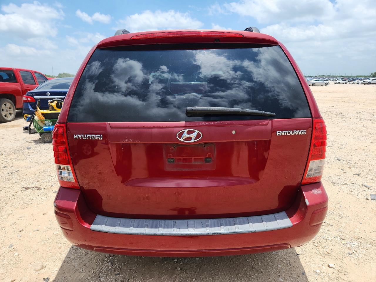 2008 HYUNDAI ENTOURAGE