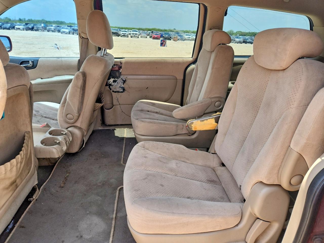2008 HYUNDAI ENTOURAGE