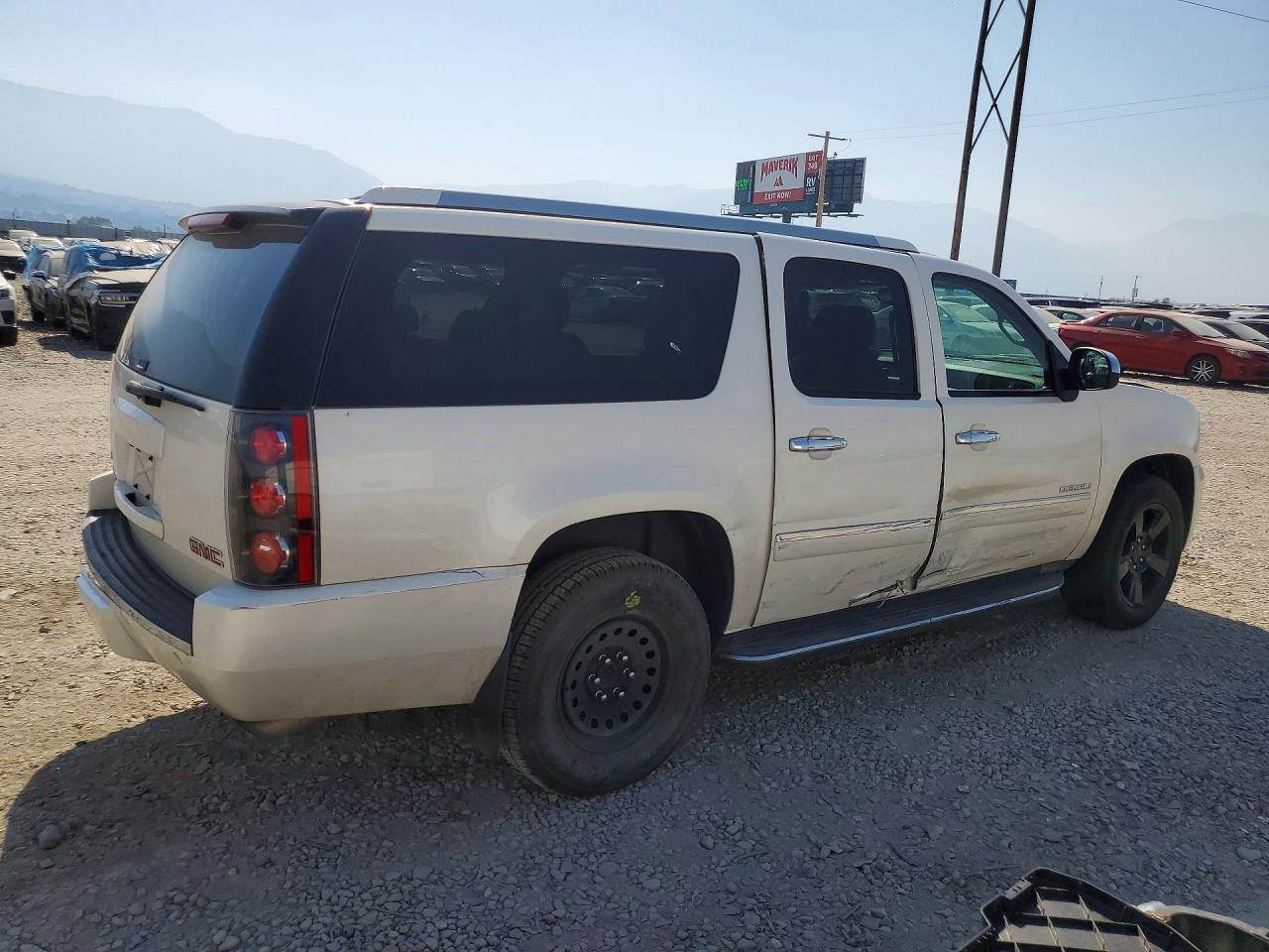 2011 GMC YUKON
