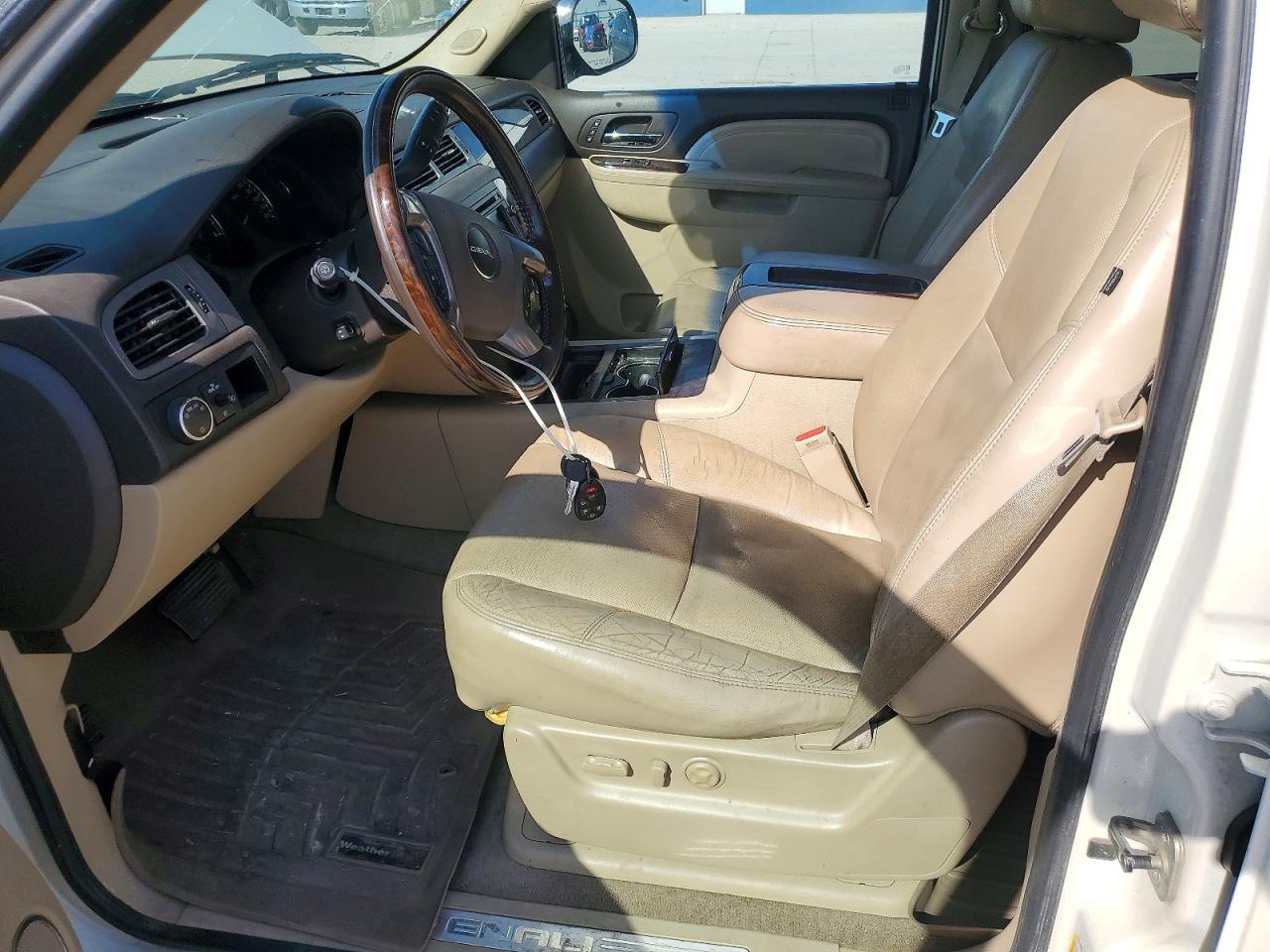 2011 GMC YUKON