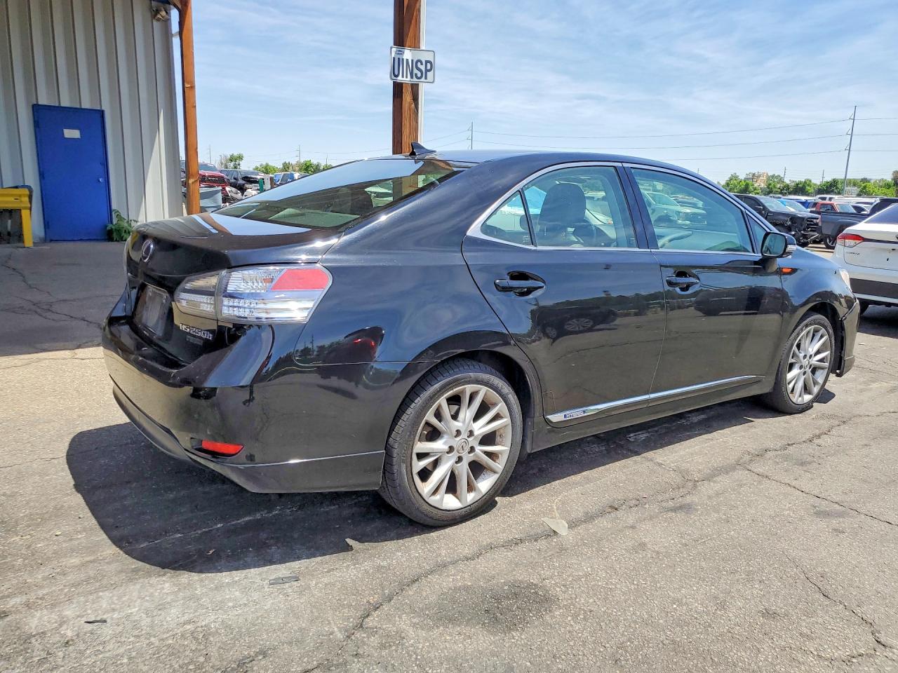 2011 LEXUS HS