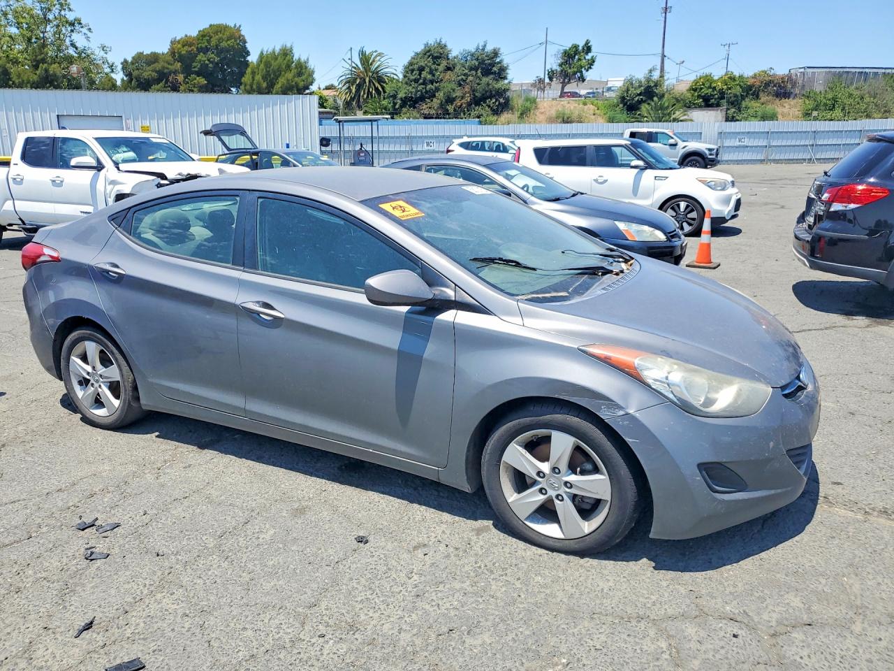 2013 HYUNDAI ELANTRA