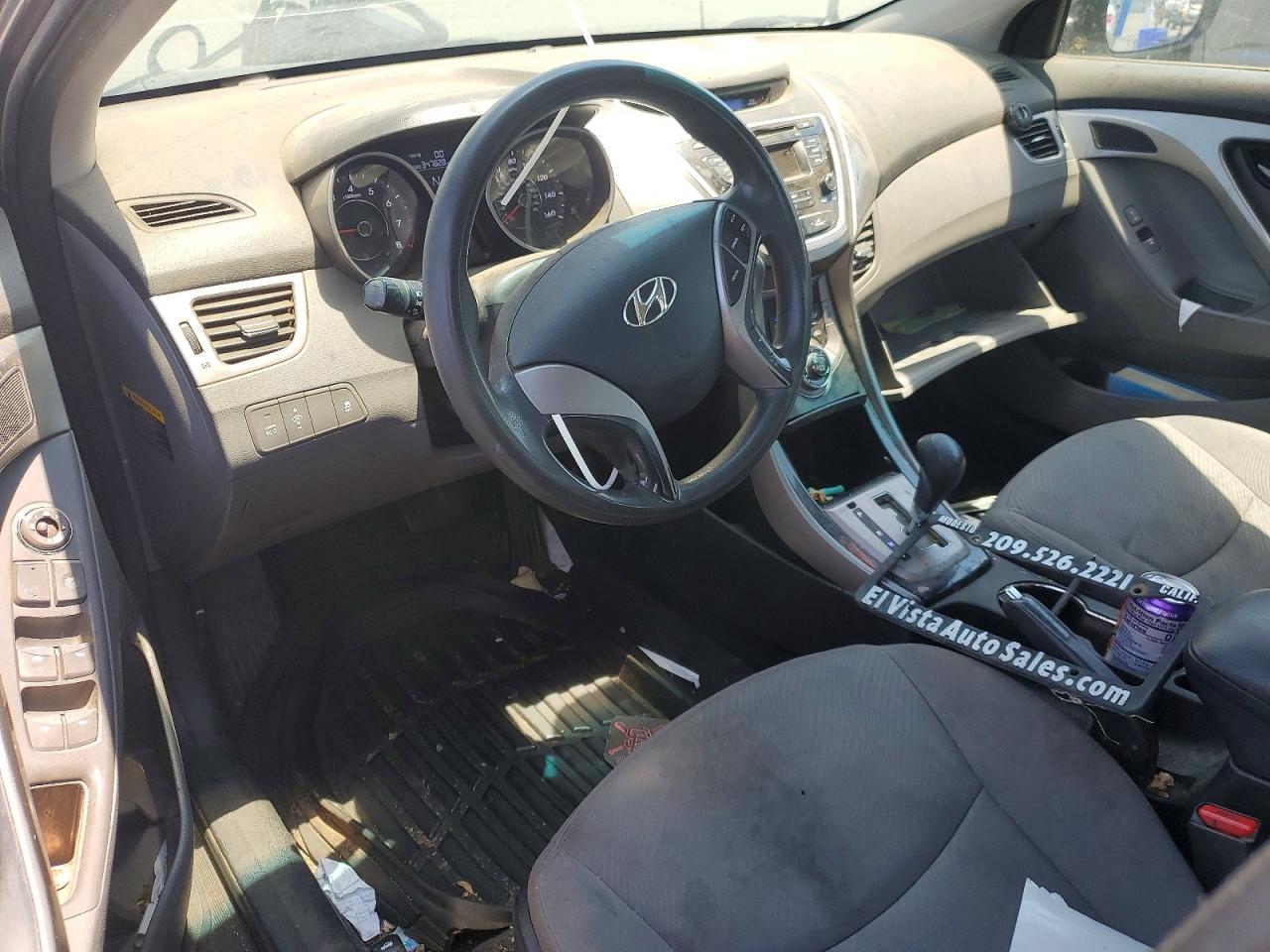 2013 HYUNDAI ELANTRA