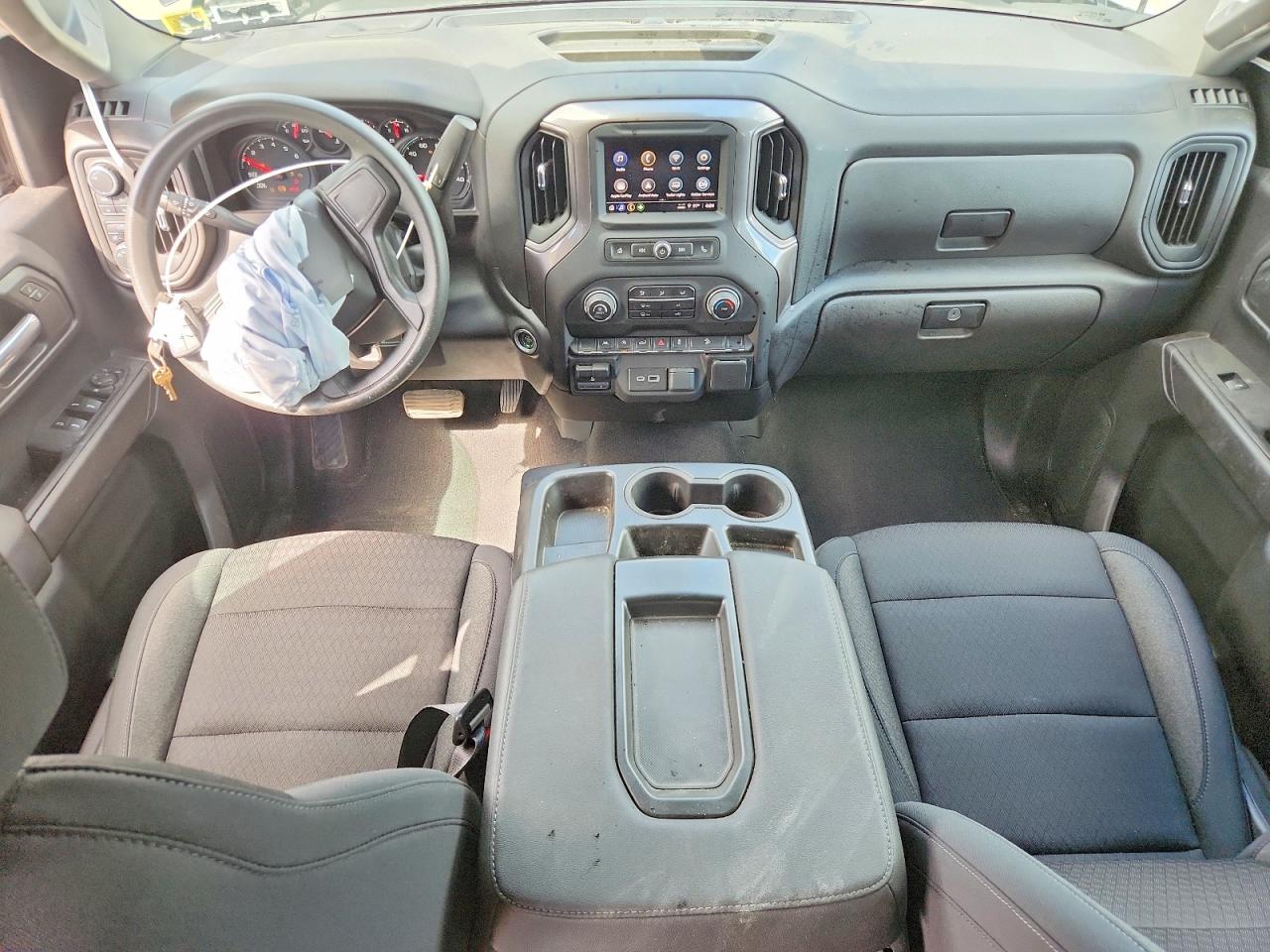 2024 CHEVROLET SILVERADO