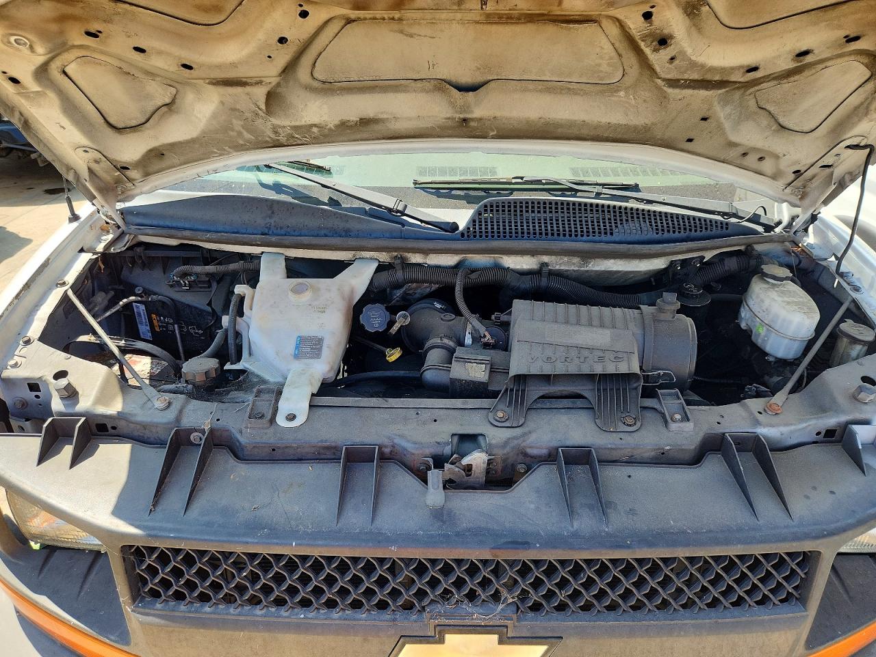 2011 CHEVROLET EXPRESS
